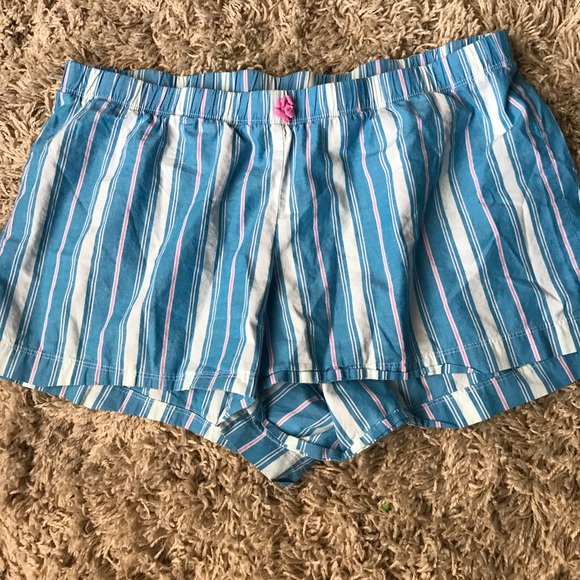 Striped Gap shorts - Picture 2 of 4